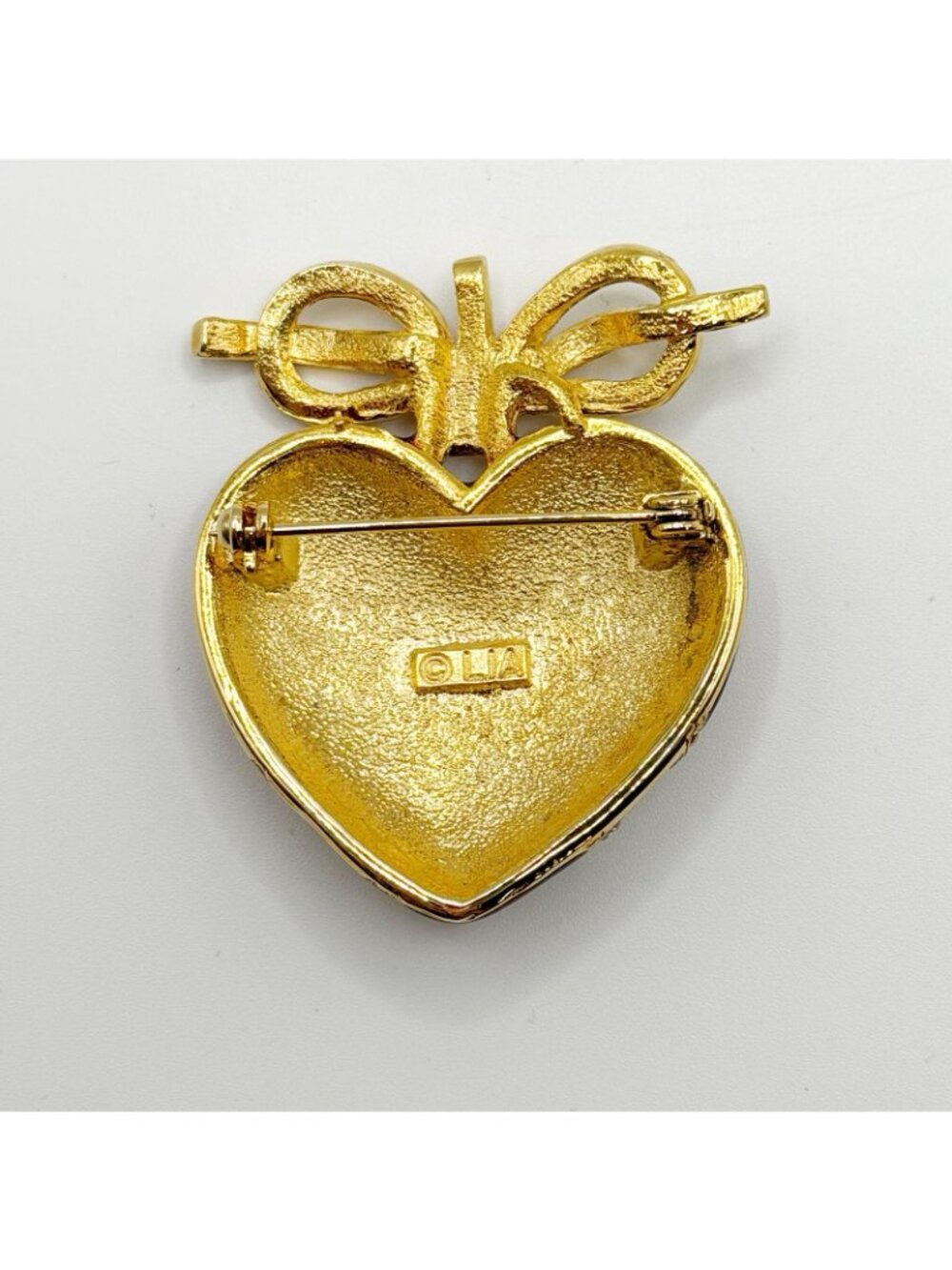 Vintage LIA Lianna red enamel and rhinestone ribbon heart brooch 2"x1.5" - Picture 2 of 2